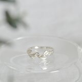 小さなみかんの葉っぱリング・SV