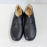 軽量本革スリッポン　カジュアルスニーカー　ビジネススニーカー　ブラックソール　ロゴなし