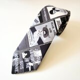 映画柄ネクタイ