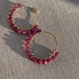 ルビーの輪っかのピアス