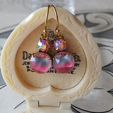 ヴィンテージ　Pink/GreyギヴレGlassとPeachオーロラGlassのピアス（イヤリング）
