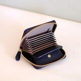 カードが見やすい/ラウンドファスナー財布　黒