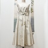 気軽に着てほしい白大島 ゆとりAラインワンピース（ベルト付き・2WAY）　五香水