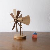 木のかざぐるま