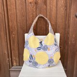 たまご型バッグ　ワンハンド ル　グレーとイエローの花のコピー