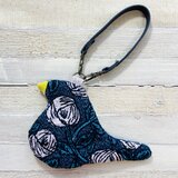 z382●トリポーチ（ミナペルホネン刺繍生地使用