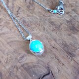 イラン産天然トルコ石のペンダント