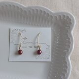 14kgf モーヴカラー淡水パールの１粒ピアス