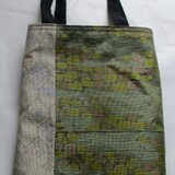 ８６８９　色大島紬で作った手提げ袋・タブレット入れ　