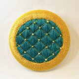 刺繍ブローチ　ビジュークッション