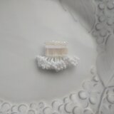 刺繍ブローチ　Frill　白