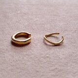 【一点限り】 太めボリューム×カーブデザイン イヤーカフ• 2点セット 真鍮イヤーカフ