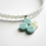 【受注製作】レジンアート　ラウンドモチーフとタティングレースとサテンリボンのチョーカー〈丸を連ねて・催花雨〉