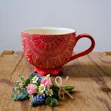 赤い花高台のマグカップ