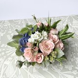 優しい色のフラワーアレンジメント（造花、母の日、敬老の日、結婚祝い、お供え）