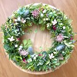 葉のリース＊フェミニンな草花