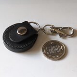 ■ 500円玉・コインホルダー (黒) ■約W37xD12xH42（革部分）・92のコピー
