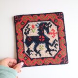 スウェーデンで見つけたツヴィスト刺繍のタペストリー No.6750B
