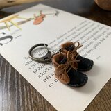 革のブーツキーホルダー＊茶色×黒