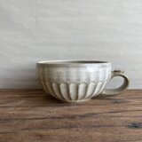 粉引きのティーカップ（中しのぎ柄）