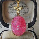Japanヴィンテージ　Pink色グラデーション･マーガレットのようなお花のネックレス