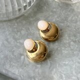 YM211-【 Monet 】モネ・ヴィンテージイヤリング 1980's Gold x White Cabochon