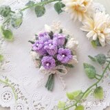 レース編み カンパニュラの小さな花束ブローチ
