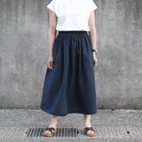 大人な色合い ふんわり柔らか ダブルガーゼのギャザースカート（ ネイビーブルー ）ポケット 紺