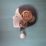 象嵌金具「六月の乙女」