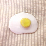 目玉焼きブローチ