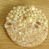 パール×スワロフスキー　キラキラブローチの画像