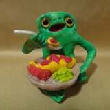 カエルフィギュア　オムライス