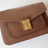 大人になってもずっと使える《母子手帳ケース》　ブラウン