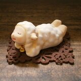 ヒツジの置物　BY博多人形師