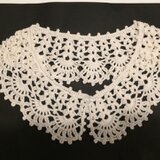 レース糸で編んだ付け襟 5