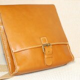 肩掛け革かばん