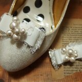 レースのお花とコットンパールのつぶつぶリボンシューズクリップ