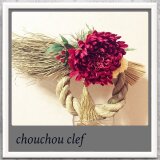 深紅のダリアのしめ縄リース