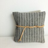 ブックカバーみたいなサニタリーケース