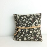 ブックカバーみたいなサニタリーケース