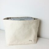 CDが10枚入る小物入れ　01