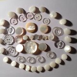 ヴィンテージ・USA 乳白色ボタン　NO511