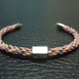 チャクラカラーの組紐ブレスレット【老松組（ストロベリーミルク）】