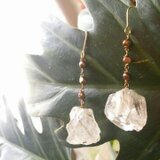 淡水パール＆ラフカット水晶のピアス