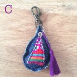 RomioRi◎ふわふわ雫とタッセルのチャームホルダー
