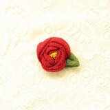 花言葉ブローチ 椿/赤