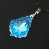お花柄★スワロフスキーのペンダント★