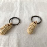 ピーナッツキーホルダー