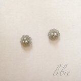 キラキラお花のピアス（シルバー）