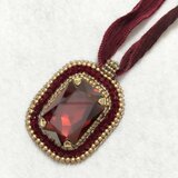 №P1607/ビーズ刺繍ペンダント